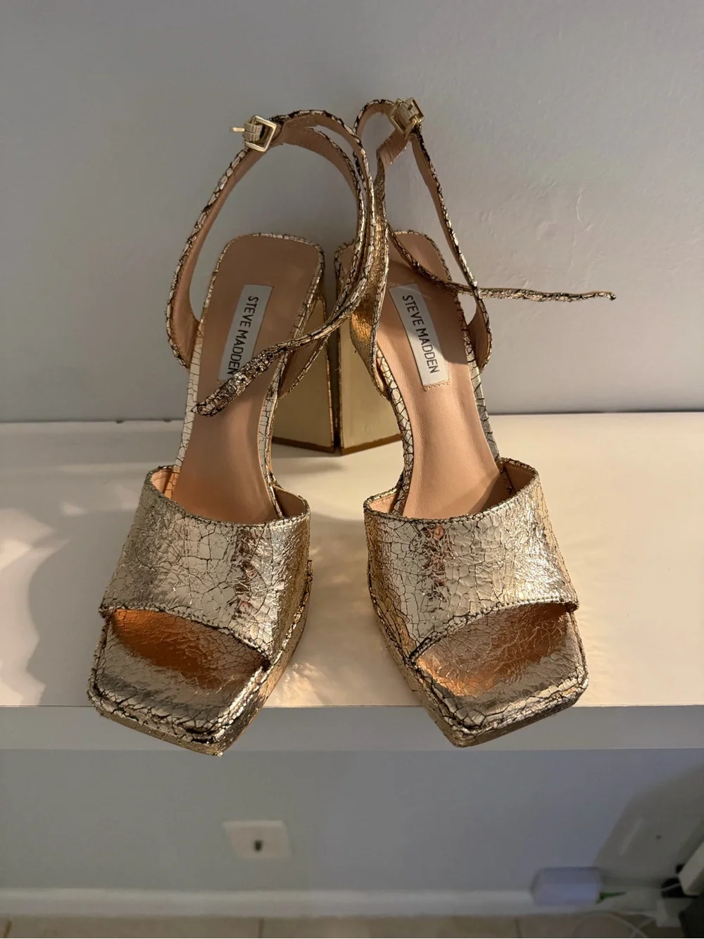 Steve Madden eye catching